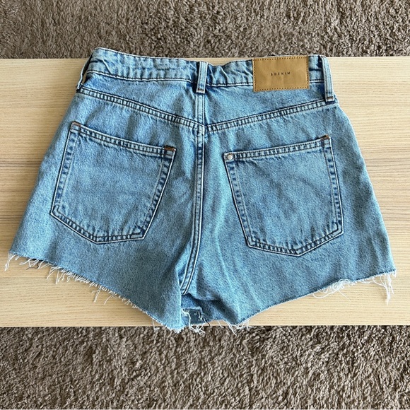 H&M Jean Shorts - Picture 2 of 5